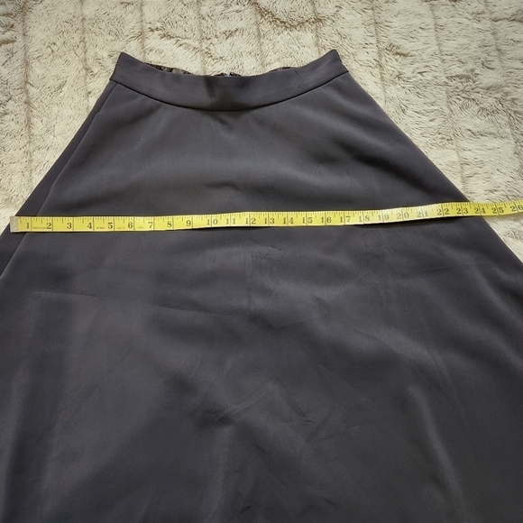 SIZE 4 skirt A-line Flared  Black color BANANA REPUBLIC - Picture 9 of 11